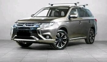 
										Mitsubishi Outlander full									