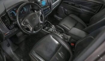 
										Mitsubishi Outlander full									