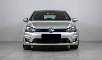 
										Volkswagen Golf full									