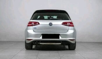 
										Volkswagen Golf full									