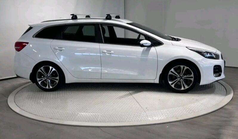 
								Kia Cee’d full									