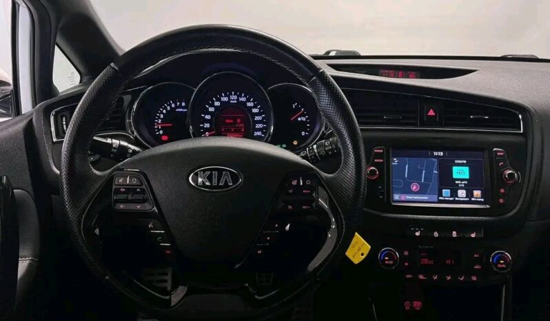 
								Kia Cee’d full									