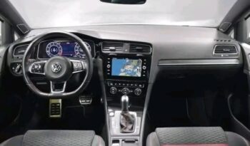 
										Volkswagen Golf full									