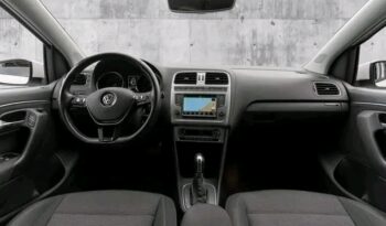 
										Volkswagen Polo full									