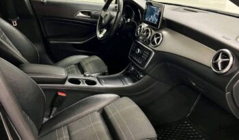 
										Mercedes-Benz GLA full									