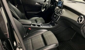 
										Mercedes-Benz GLA full									