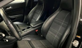 
										Mercedes-Benz GLA full									