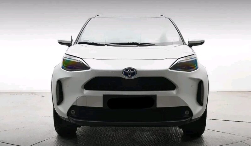 
								Toyota Yaris Cross full									