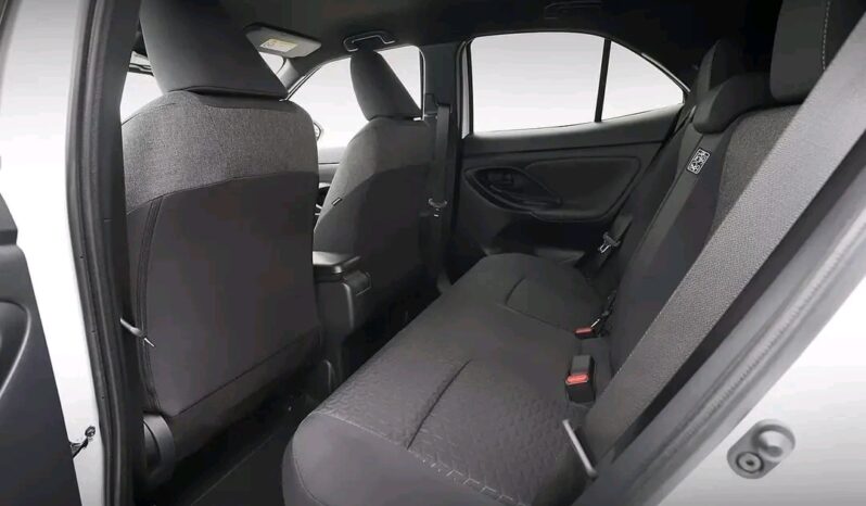 
								Toyota Yaris Cross full									