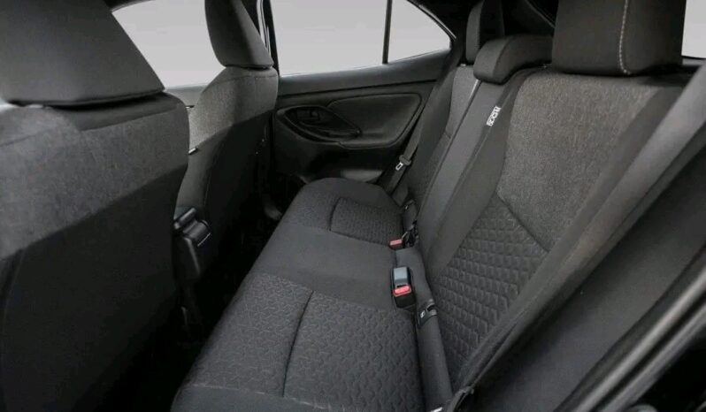 
								Toyota Yaris Cross full									