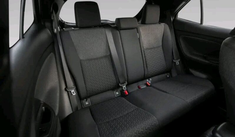 
								Toyota Yaris Cross full									