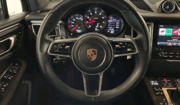 
										Porsche Macan full									