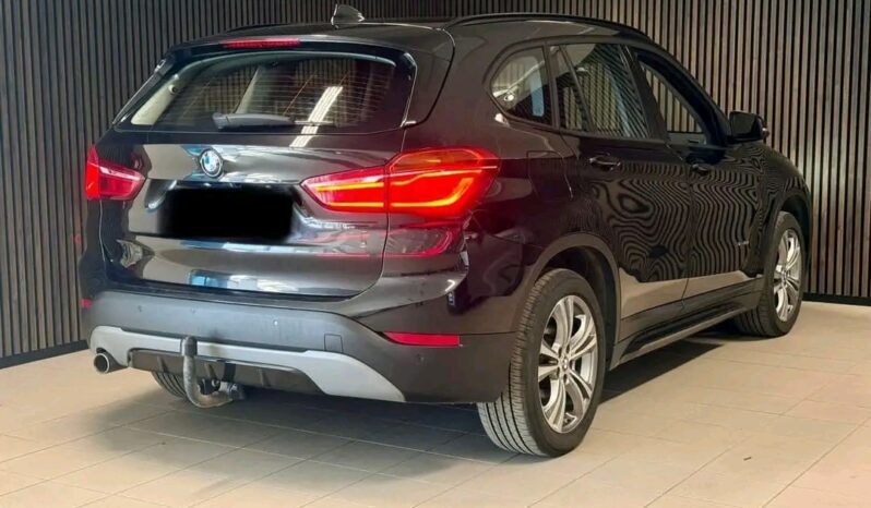 
								BMW X1 full									