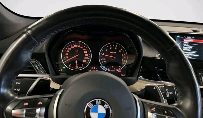 
								BMW X1 full									