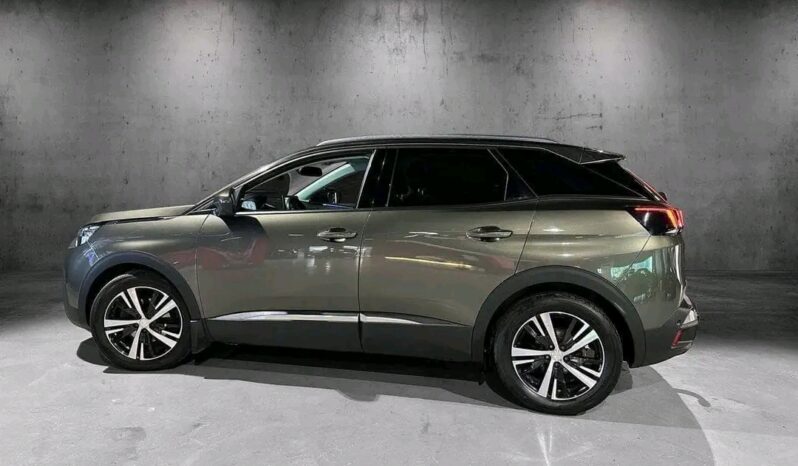 
								Peugeot 3008 full									