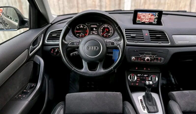 
								Audi Q3 full									