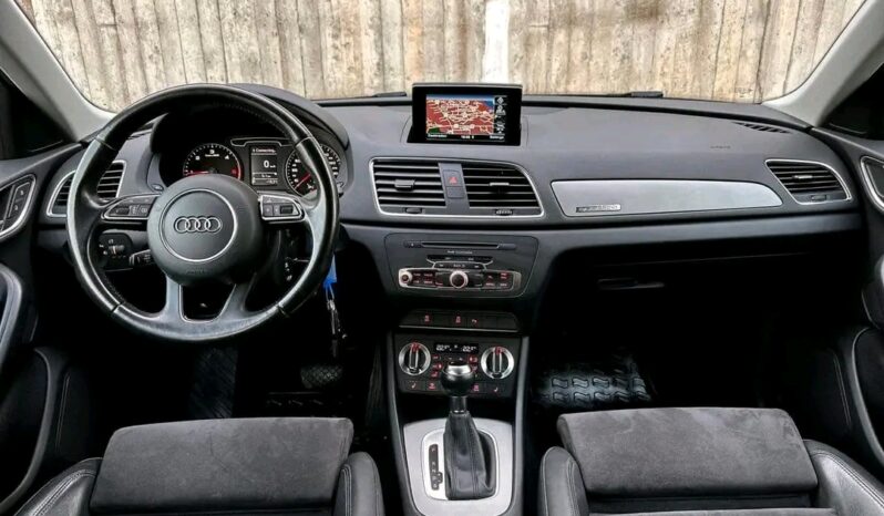 
								Audi Q3 full									