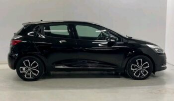 
										Renault Clio full									