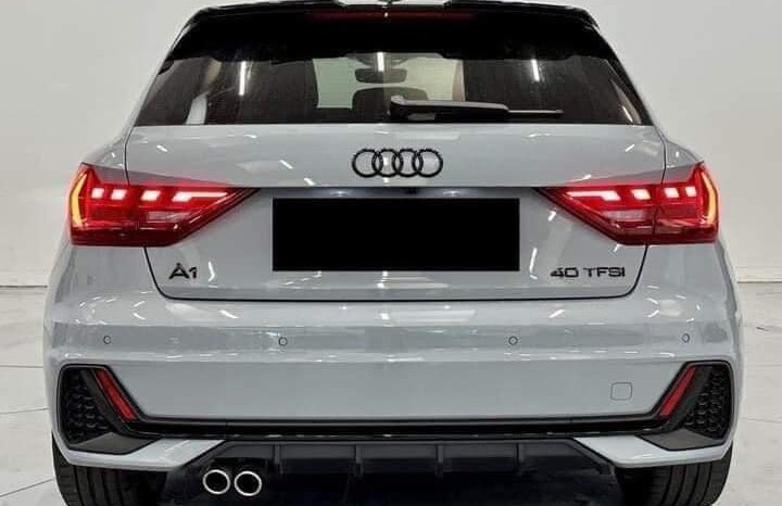 
								Audi A1 sportback full									