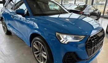 
										Audi Q3 full									