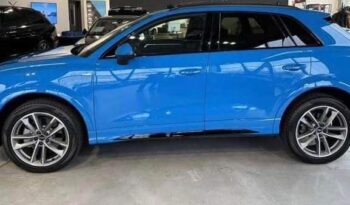 
										Audi Q3 full									