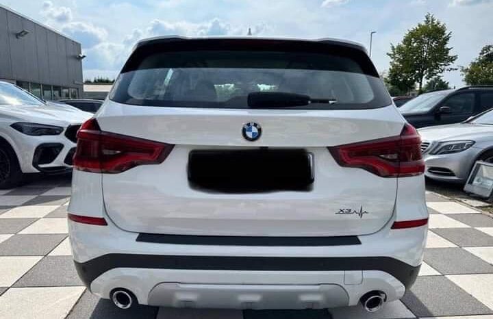 
								BMW X3 xDrive full									