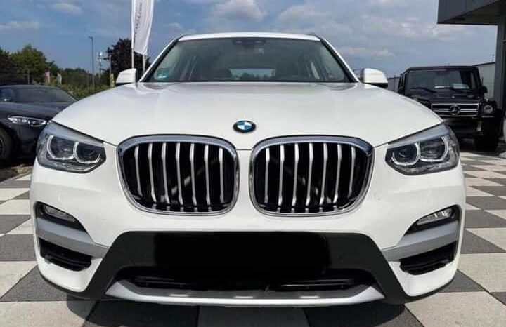 
								BMW X3 xDrive full									