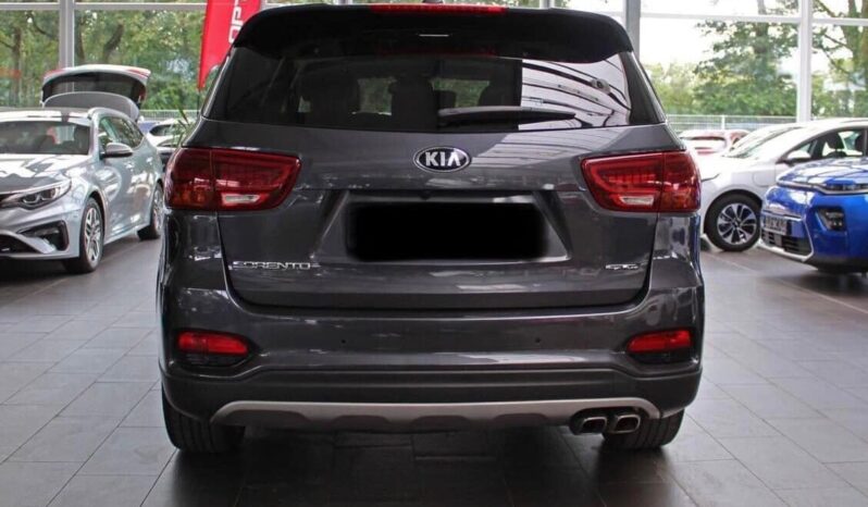 
								Kia Sorento full									