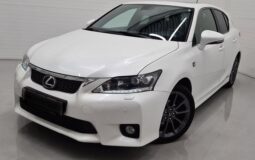 Lexus CT200h