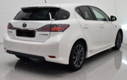 Lexus CT200h