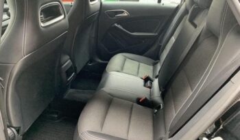 
										Mercedes-Benz CLA 220 full									