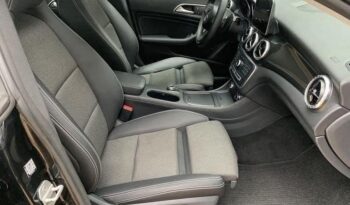 
										Mercedes-Benz CLA 220 full									