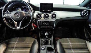 
										Mercedes-Benz CLA 180 full									