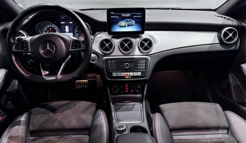 
								Mercedes-Benz CLA full									