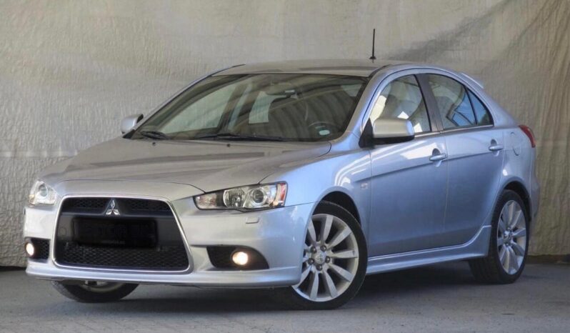 
								Mitsubishi Lancer full									