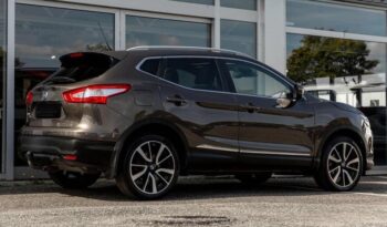 
										Nissan Qashqai full									