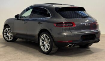 
										Porsche Macan S full									