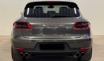 
										Porsche Macan S full									