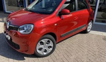 
										Renault Twingo EV full									