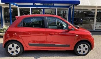 
										Renault Twingo EV full									