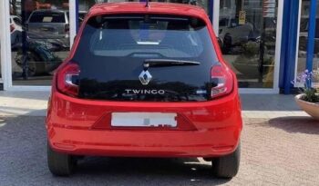 
										Renault Twingo EV full									