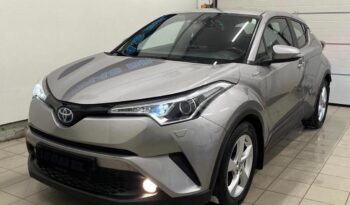 
										Toyota C-HR full									