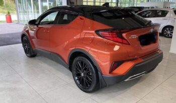 
										Toyota C-HR Orange hybride full									