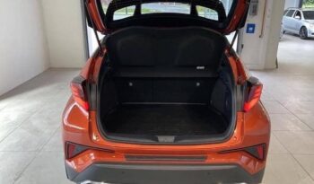 
										Toyota C-HR Orange hybride full									