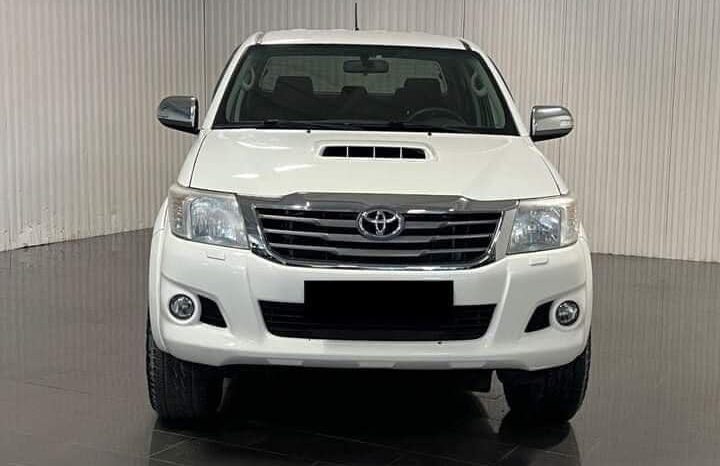 
								Toyota HiLux full									