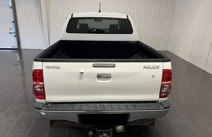 
								Toyota HiLux full									