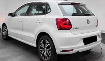 
										VOLKSWAGEN POLO full									