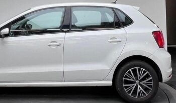 
										VOLKSWAGEN POLO full									