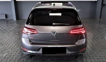 
										Volkswagen Golf GTI full									