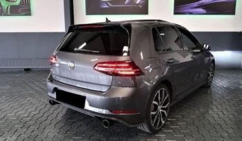 
										Volkswagen Golf GTI full									